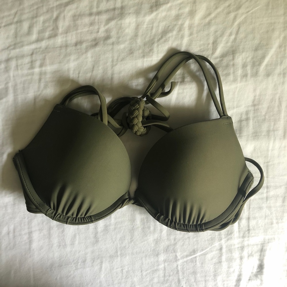 Hollister Underwire Bikini Halter Top